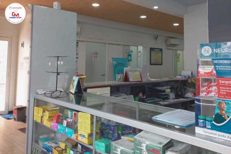 ruang apotek klinik cahaya mitra solo